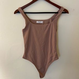 Aritizia bodysuit